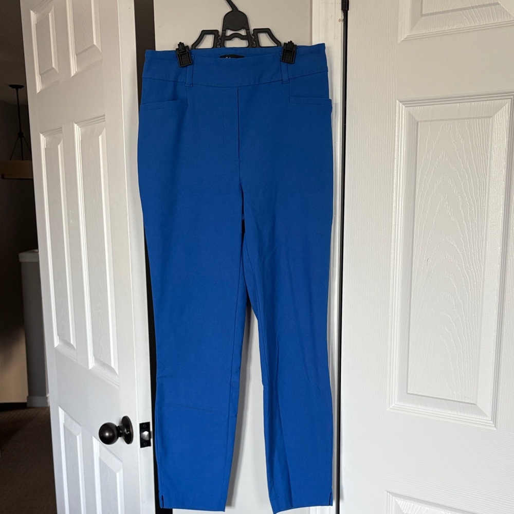 Reitmans Royal Blue Cropped Pants